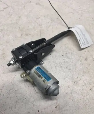Hyundai Sonata Seat adjustment motor 885823S010