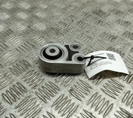 Volvo XC40 Engine mount bracket 32298481
