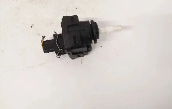 Volkswagen Golf III Headlight level adjustment motor 1h0941295