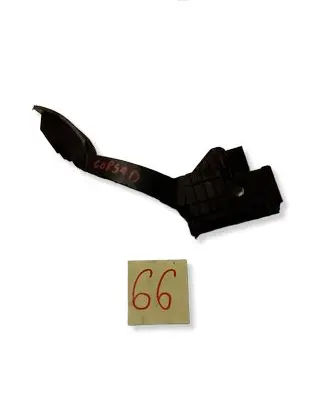 Opel Corsa D Accelerator throttle pedal 55702020
