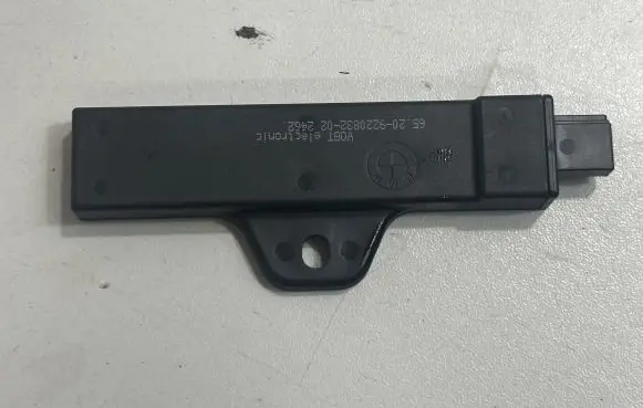 BMW 7 G11 G12 Keyless system antenna 9220832 9144260