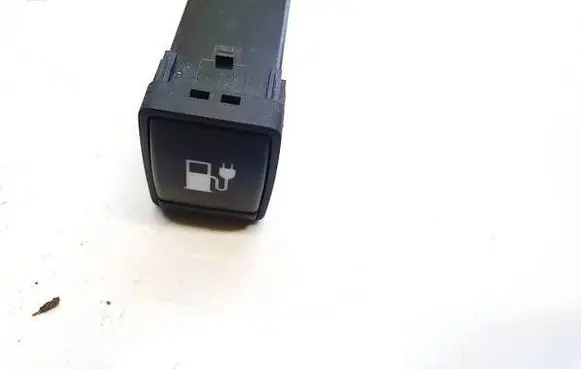 Nissan Leaf I (ZE0) Fuel tank opening switch 083492
