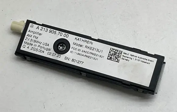 Mercedes-Benz A W177 Aerial antenna amplifier A2139057000