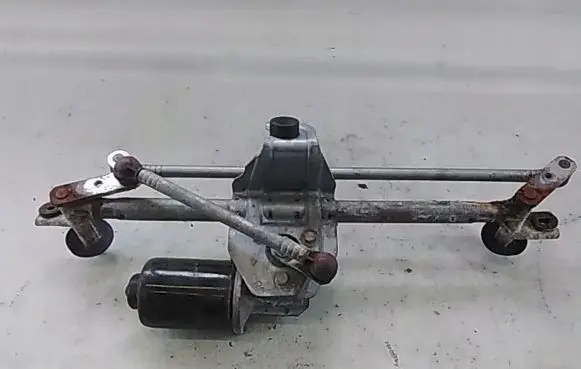 Opel Tigra B Front wiper linkage and motor