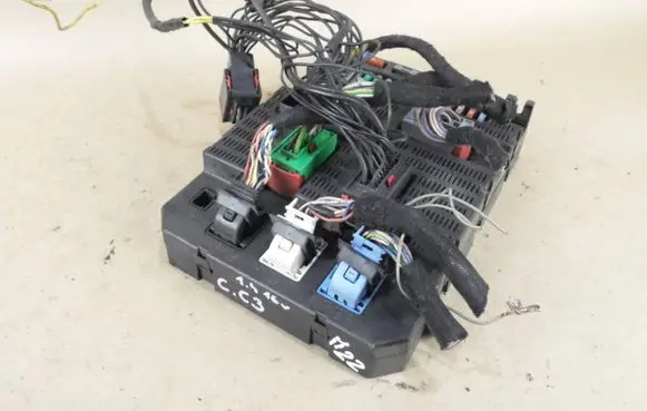 Citroen C3 Fuse module 9659285380 117704607 6431260906