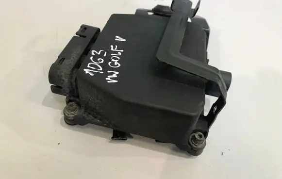 Volkswagen Golf V Turbo solenoid valve 1K0906279B
