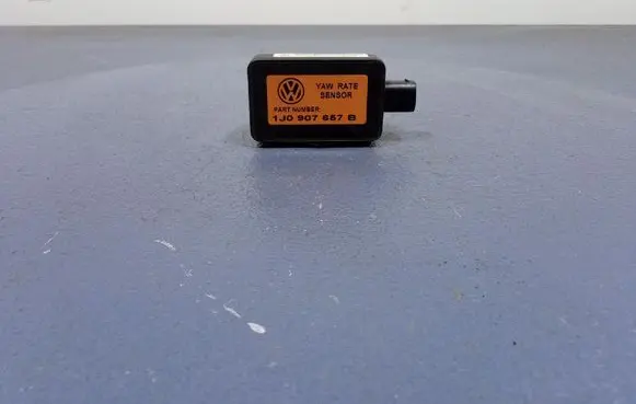Audi A3 S3 8L ESP acceleration yaw rate sensor 1J1907637B