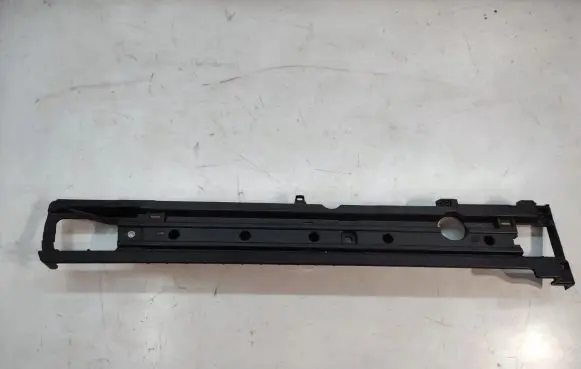 Volkswagen Touareg II Other trunk/boot trim element 7P0863600