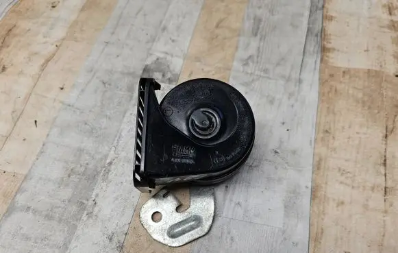 Ford Focus Horn signal F1ET13802BC K39AG 2241006