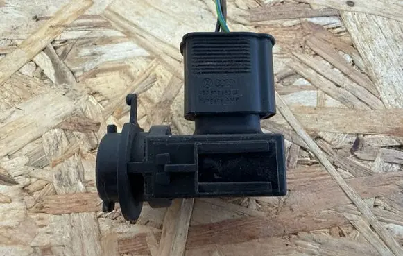 Audi Q3 8U Air quality sensor 4B0907659A