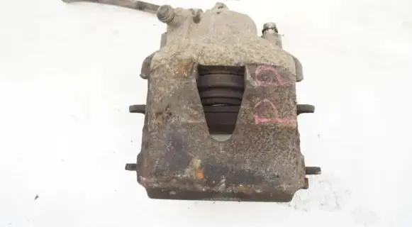 Volkswagen Polo IV 9N3 Front brake caliper