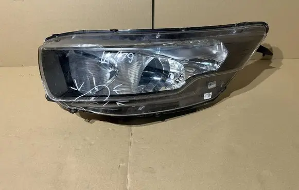 Iveco Daily 6th gen Headlight/headlamp 05801473750