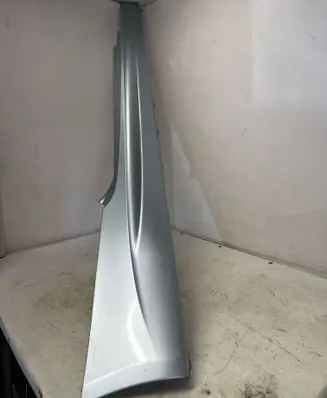 BMW M3 e92 Sill