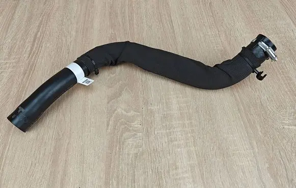 Volkswagen Amarok II Fuel tank filler neck pipe MB3Q9047GD
