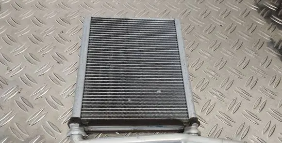 Toyota Prius+ (ZVW40) Heater blower radiator