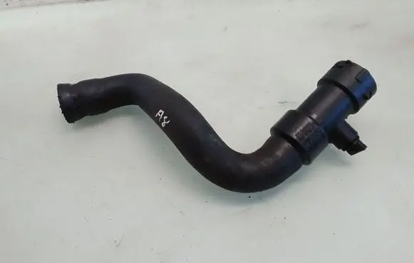 Audi A8 S8 D2 4D Engine coolant pipe/hose
