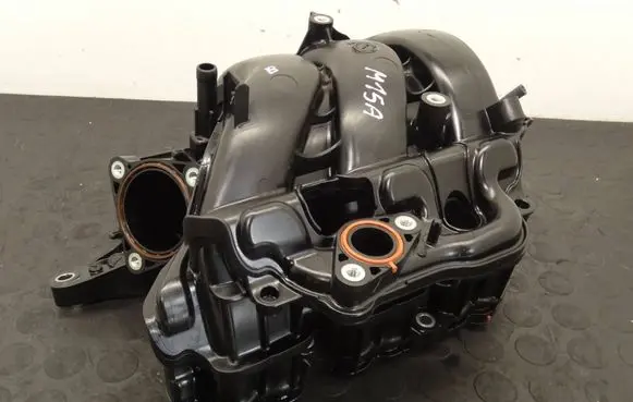 Toyota Yaris XP210 Intake manifold 1710115130 17101-15130