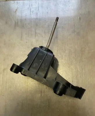 Opel Antara Gear shifter/selector G04100