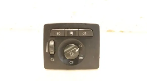 Volvo C30 Light switch