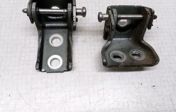 Peugeot 407 Front door hinge set 
