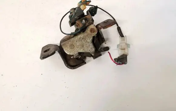 Mazda 323 Tailgate/trunk/boot lock/catch/latch