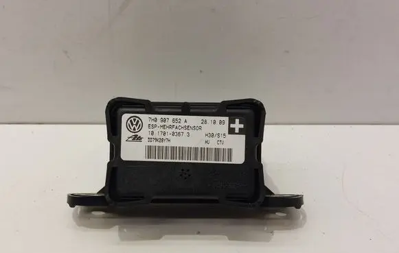 Volkswagen Touran I ESP acceleration yaw rate sensor 7H0907652A