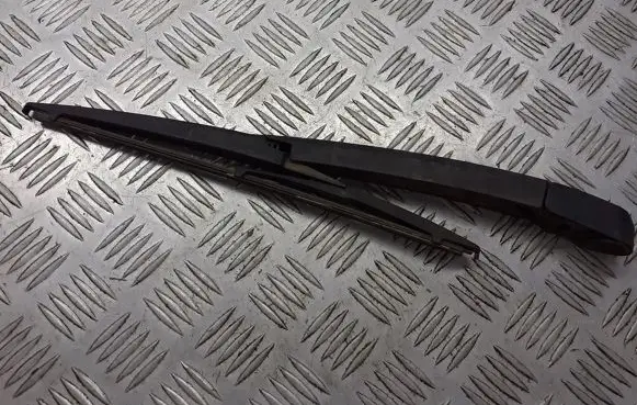 Mazda 5 Rear wiper blade arm