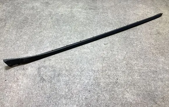 Ford Puma Windshield trim L1TBA03179 116R0004 1332292851