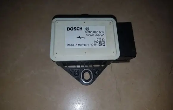 Nissan Qashqai ESP acceleration yaw rate sensor 0265005665 47931JD00A