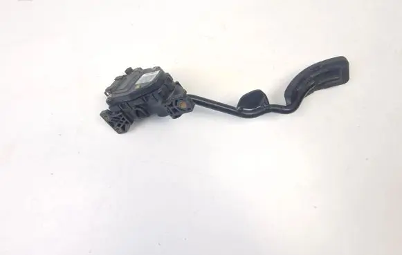 Audi A4 S4 B7 8E 8H Accelerator throttle pedal 8D2721523
