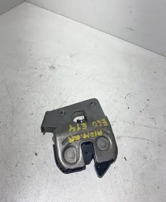 BMW 5 E60 E61 Seat back rest lock catch 7119459 7112863 BMW5220
