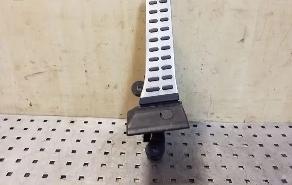 KIA Sorento Accelerator throttle pedal