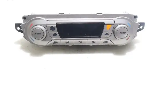 Ford Focus Interior fan control switch 