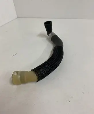 Ford Mustang VI Engine coolant pipe/hose GR3318K580