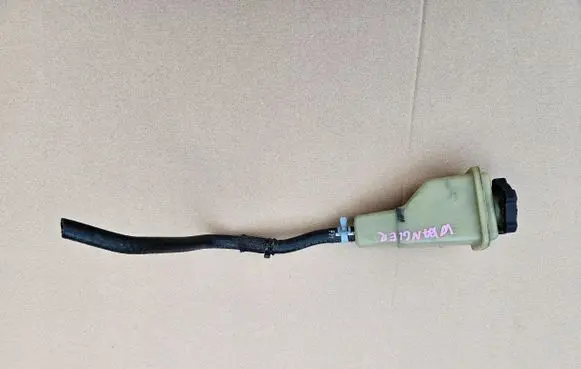 Jeep Wrangler Power steering fluid tank/reservoir 
