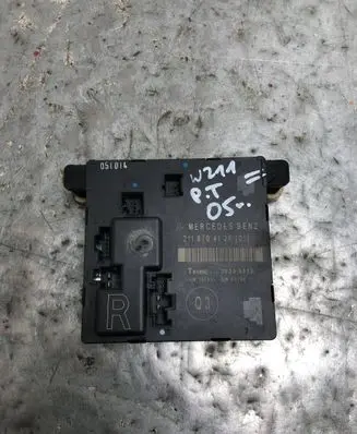 Mercedes-Benz E W211 Door control unit/module 2118704126