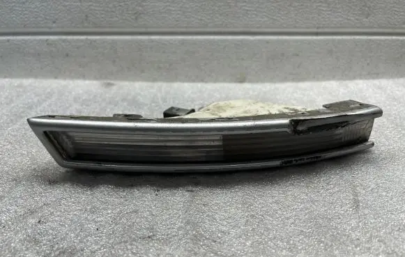 Front indicator light