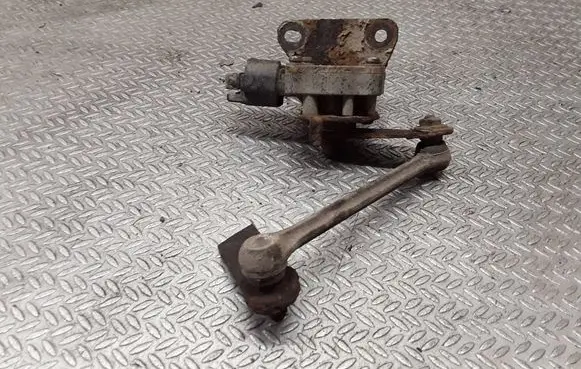 Toyota Avensis T250 Headlight/headlamp level sensor 