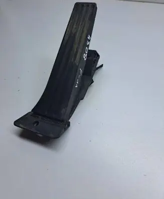 BMW 5 F10 F11 Accelerator throttle pedal 6860784