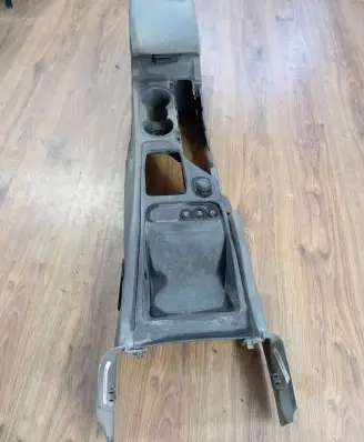 Ford Ranger Center console AB3921045B54 2P414593001A VL008097V7A3