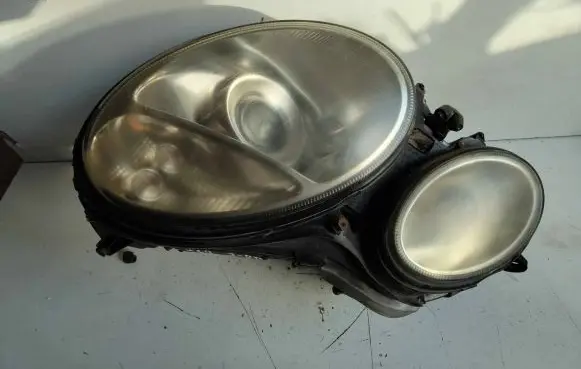Mercedes-Benz E W211 Headlight/headlamp 15435900