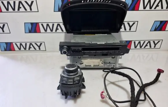 BMW 5 E60 E61 Navigation unit CD/DVD player 9205177