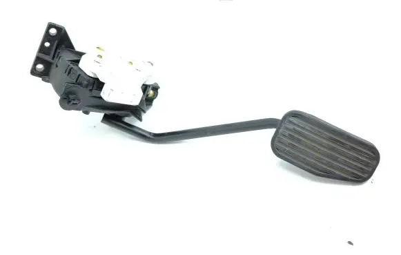 Volvo XC90 Accelerator throttle pedal 30683521