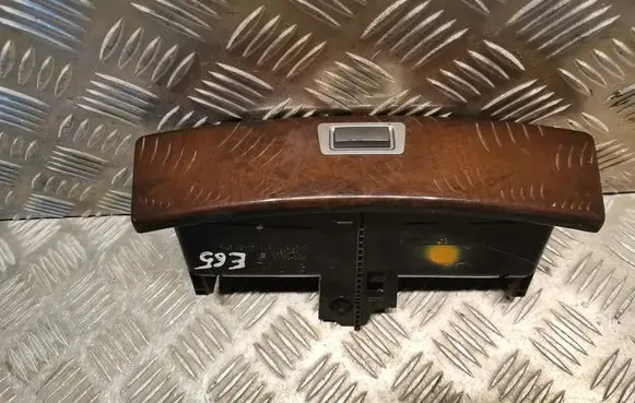 BMW 7 E65 E66 Dashboard storage box/compartment 8261058