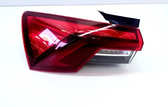 Skoda Octavia Mk4 Rear/tail lights 5E3945207