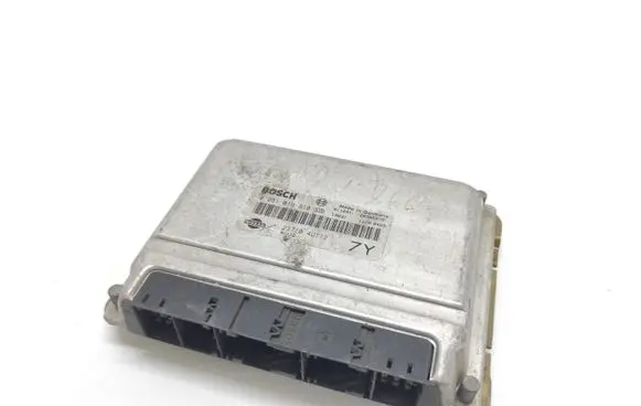 Nissan Almera Tino Engine control unit/module 0281010810 237104U112