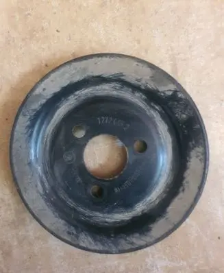 BMW 3 E30 Power steering pump pulley 12724463