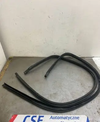 Dodge Caliber Front door rubber seal 