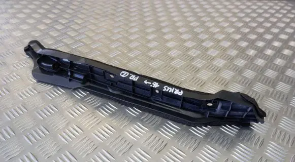 Toyota Prius (XW50) Fender end trim 5382847070