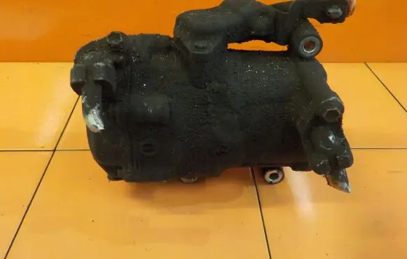 Toyota Prius (XW20) Air conditioning (A/C) compressor (pump) 0420000196 KLIMATYZCJI